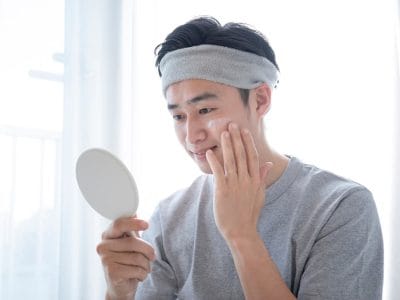 男性だって、スキンケアは大事！ニキビ予防に必須。ちゃんと使ってる？