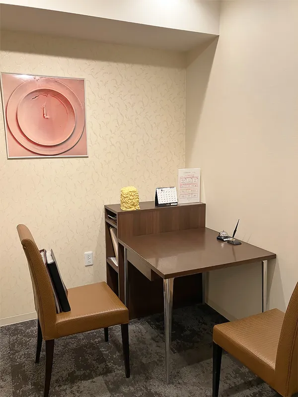 池袋本店　スライド画像　03