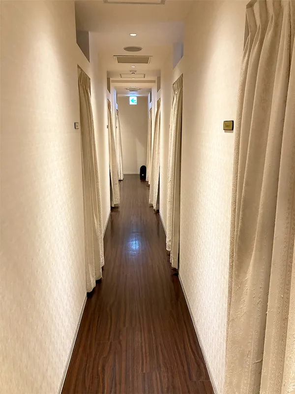 横浜本店　スライド画像　03